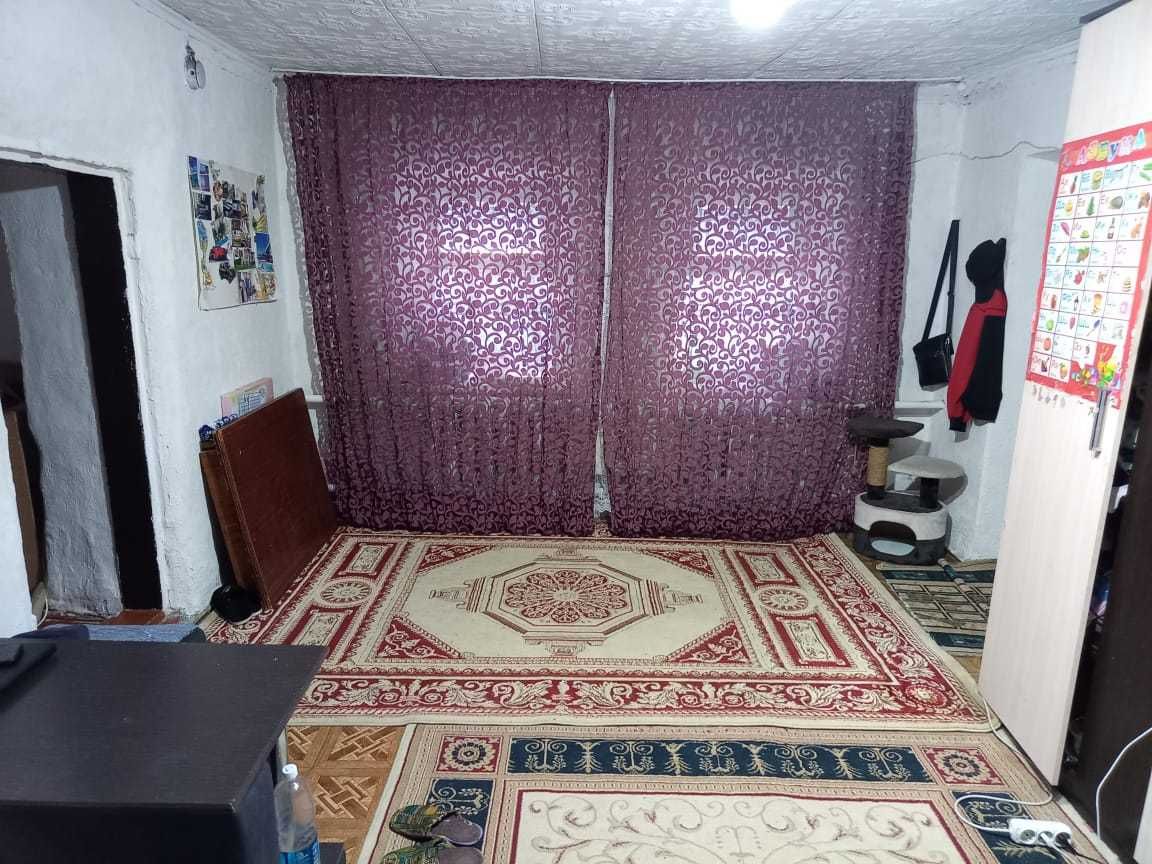 Продам дом с бассейном в центре