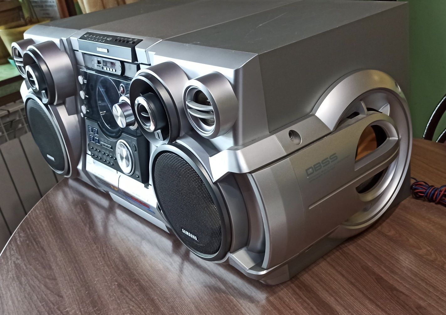 Музыкальныи Центр Samsung MAX-KJ730