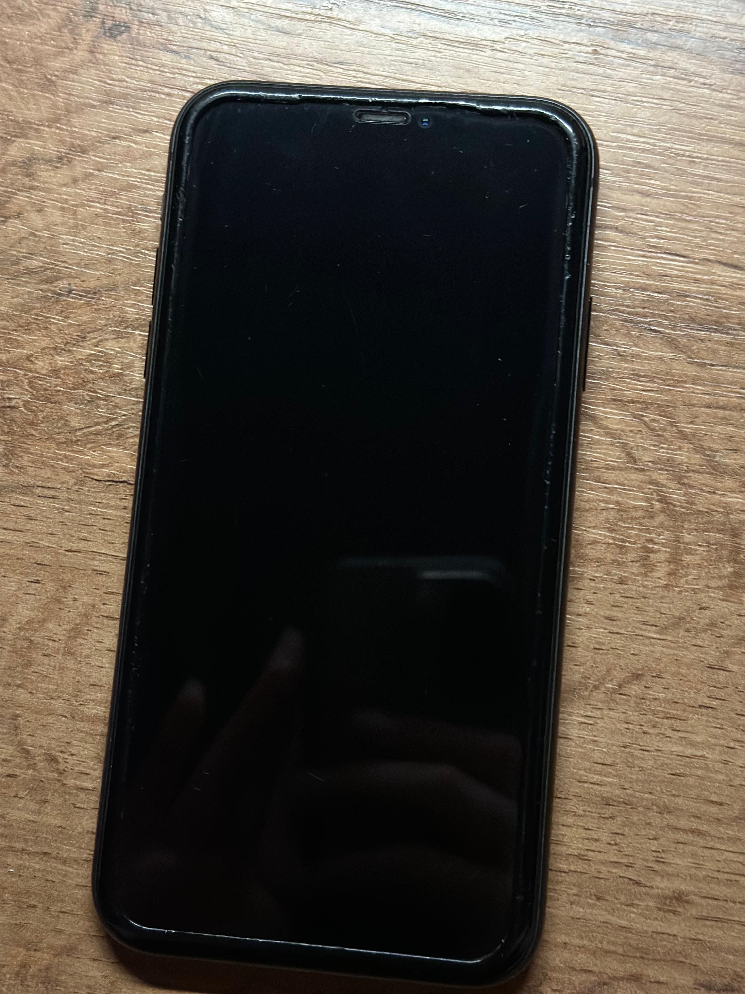 Продам IPhone 11 в отличном состоянии!
