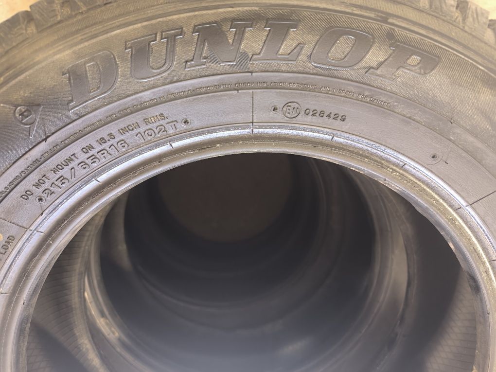 Шины R16 65/215 Dunlop комплект