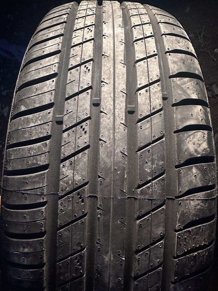 245/60R18 (4шт)