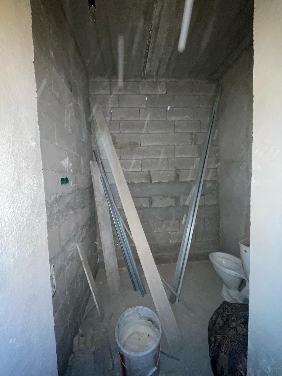 Продается 4ком. квартира,29а-мкр,ЖК Бірлік,122 кв.м. документы готовы