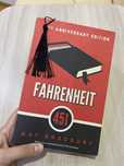 Книга на английском языке - Fahrenheit 451