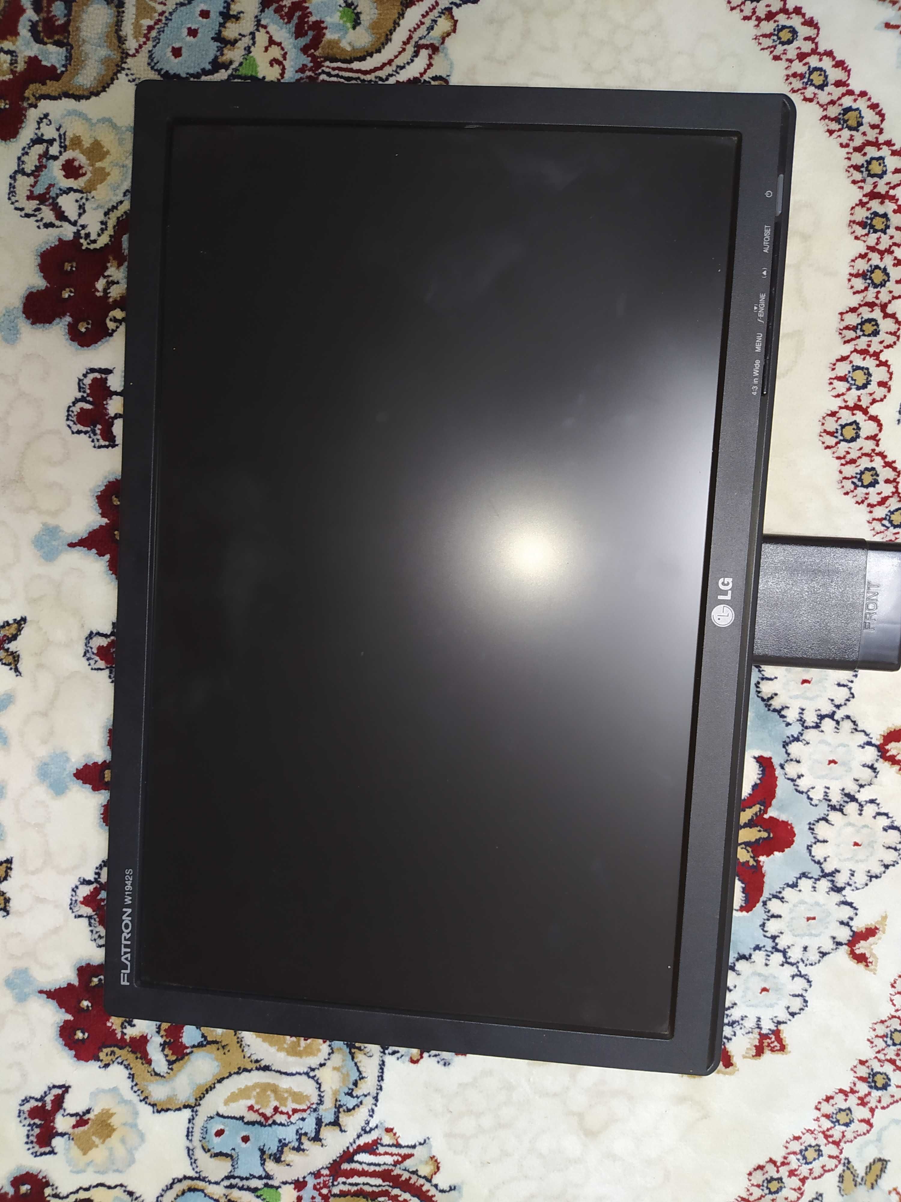 LG FLATRON W1942S в идеальное состояние 1440/900