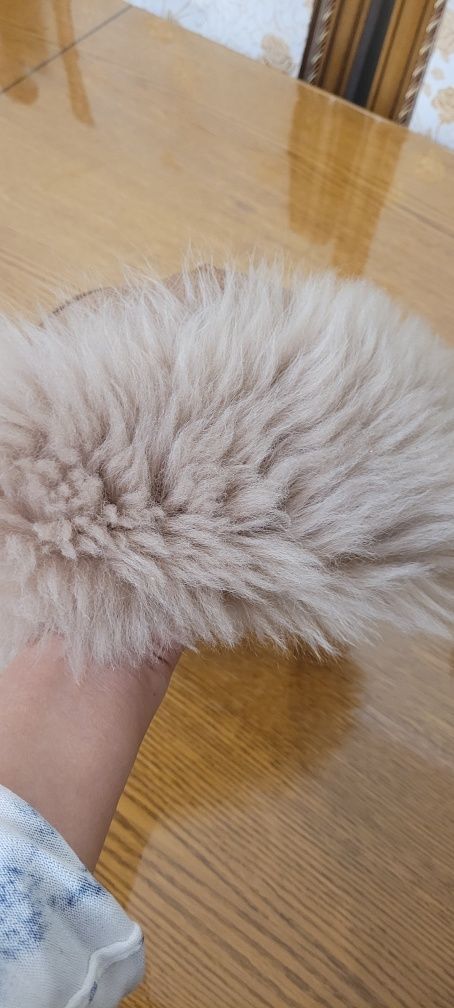 Продам французскую зимнюю шапку на натуральной цигейке
