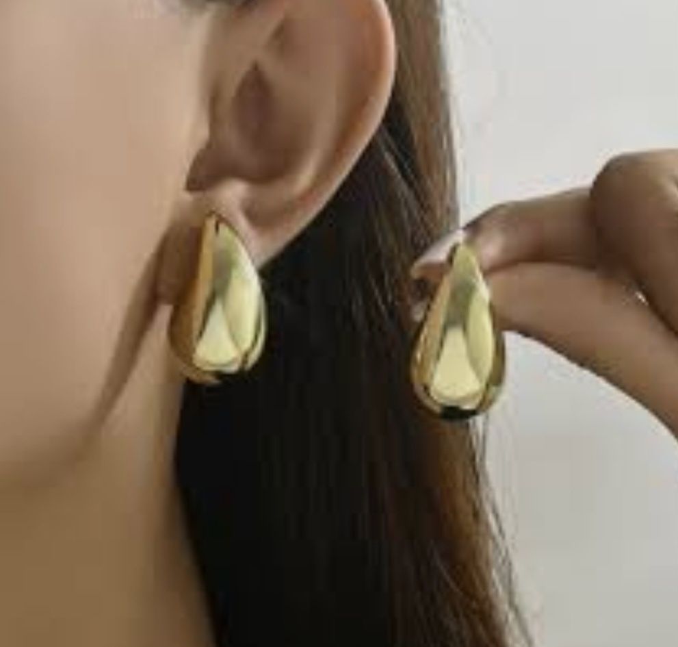 Продам женский серьги