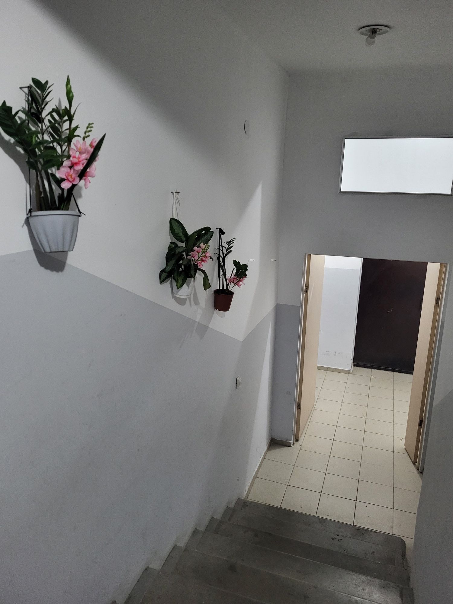 Продам 1ком квартиру в районе Саялы 2 .1 этаж,