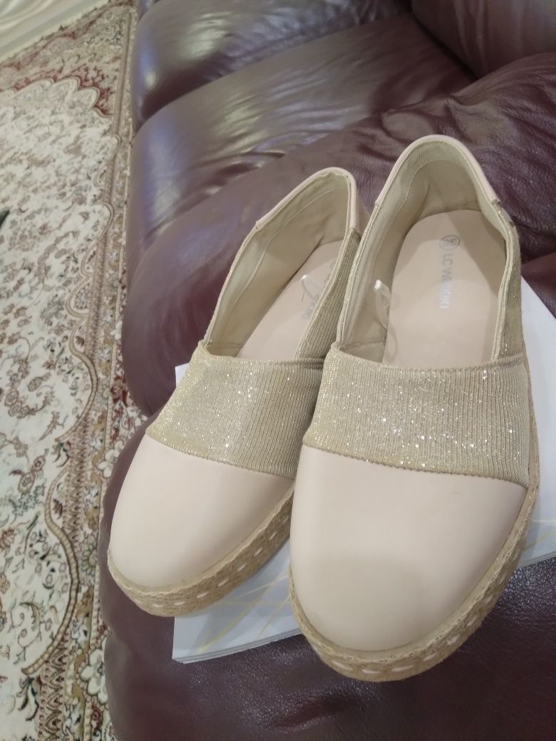 Балетки продаются