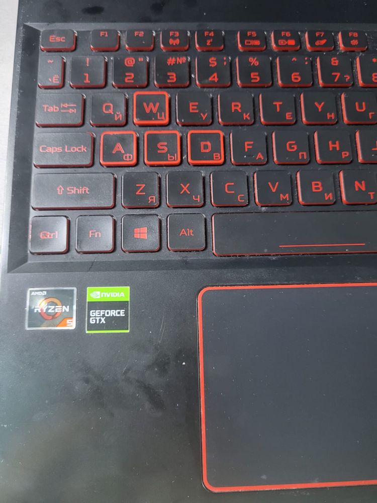Продаю ноутбук Acer Nitro