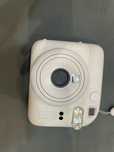 Instax в белом цвете
