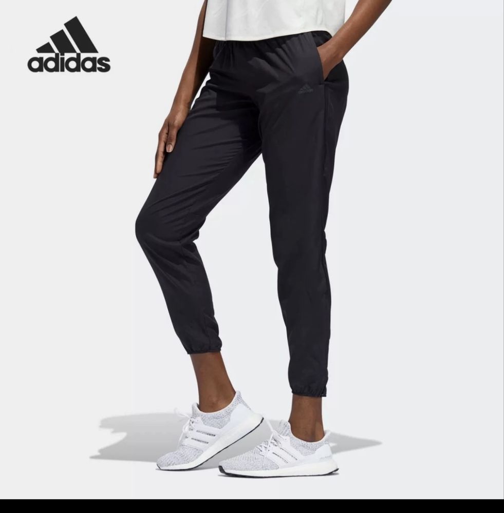 Спортивые штаны Adidas