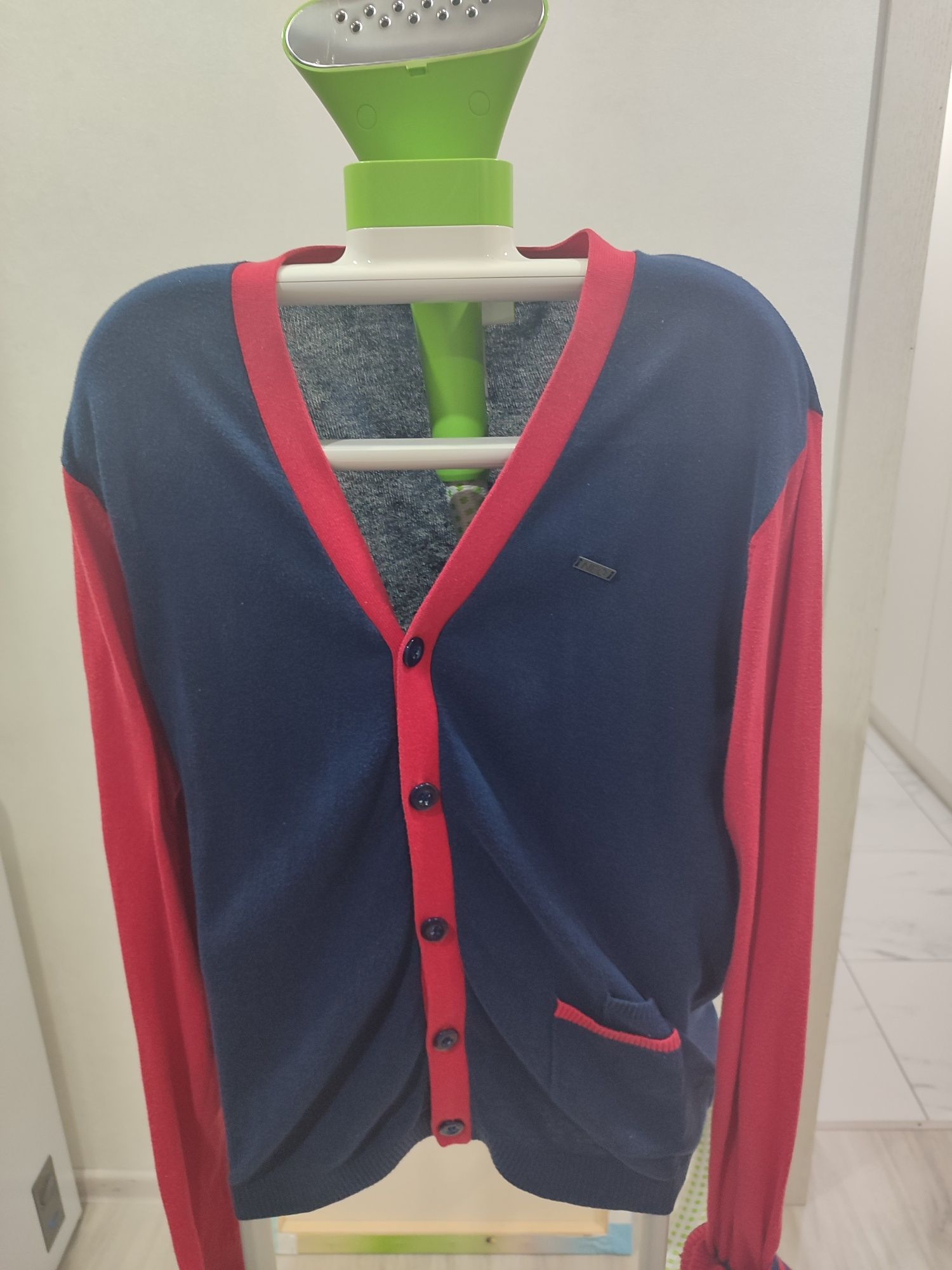 Продам мужские кофты, кардиганы,,жилет,кофта размер 46-48s-m.