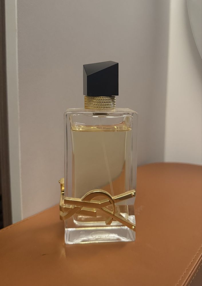 Парфюм Yves Saint Laurent libre