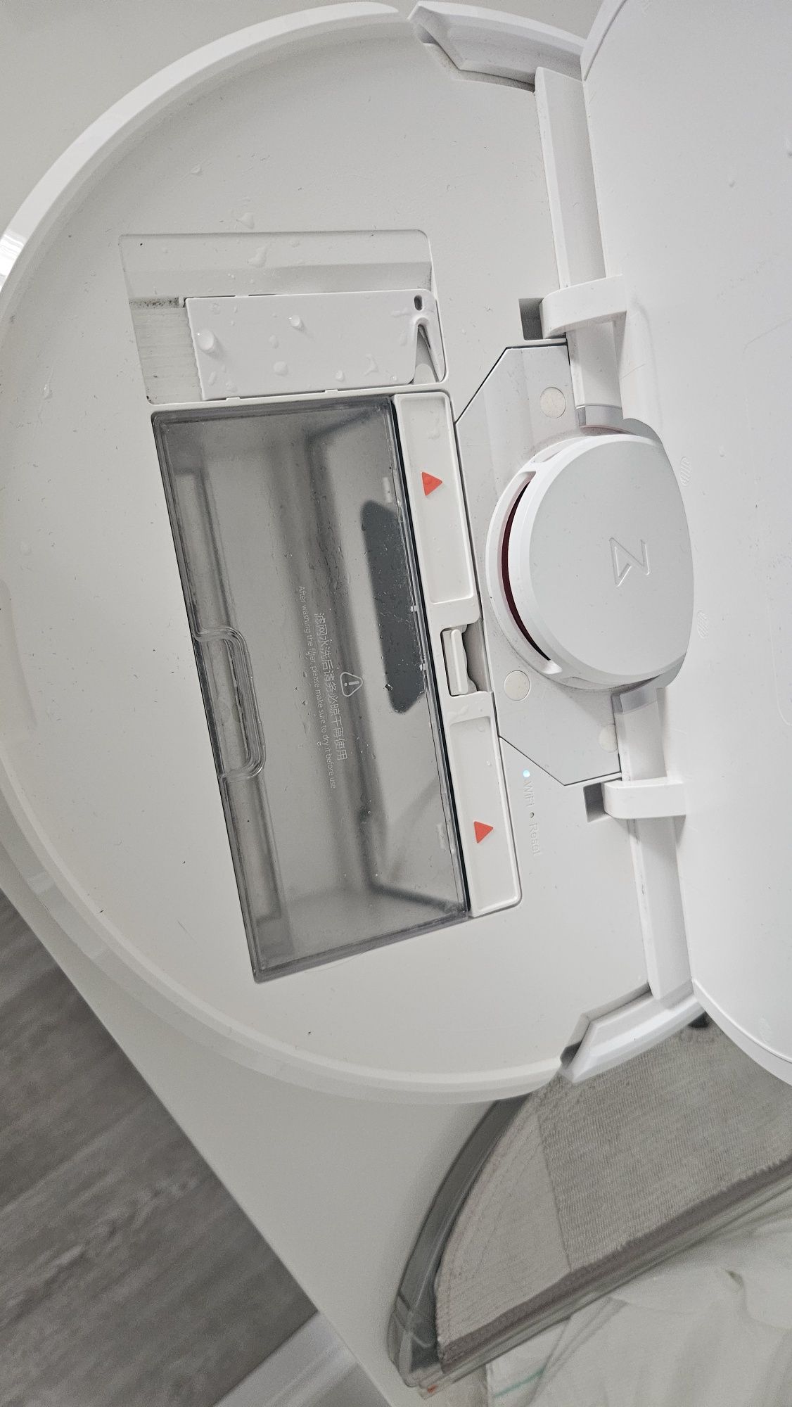 Продам пылесос Roborock S6