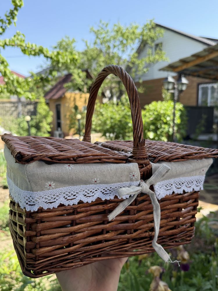 Корзина плетенная