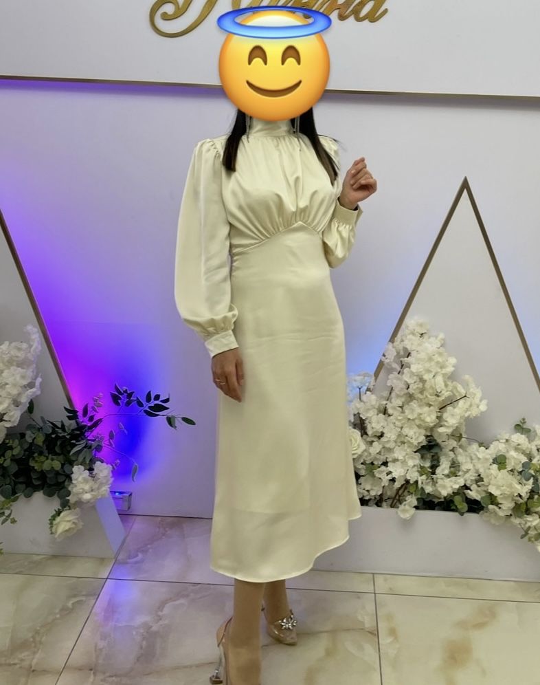 Продаю платье атлас