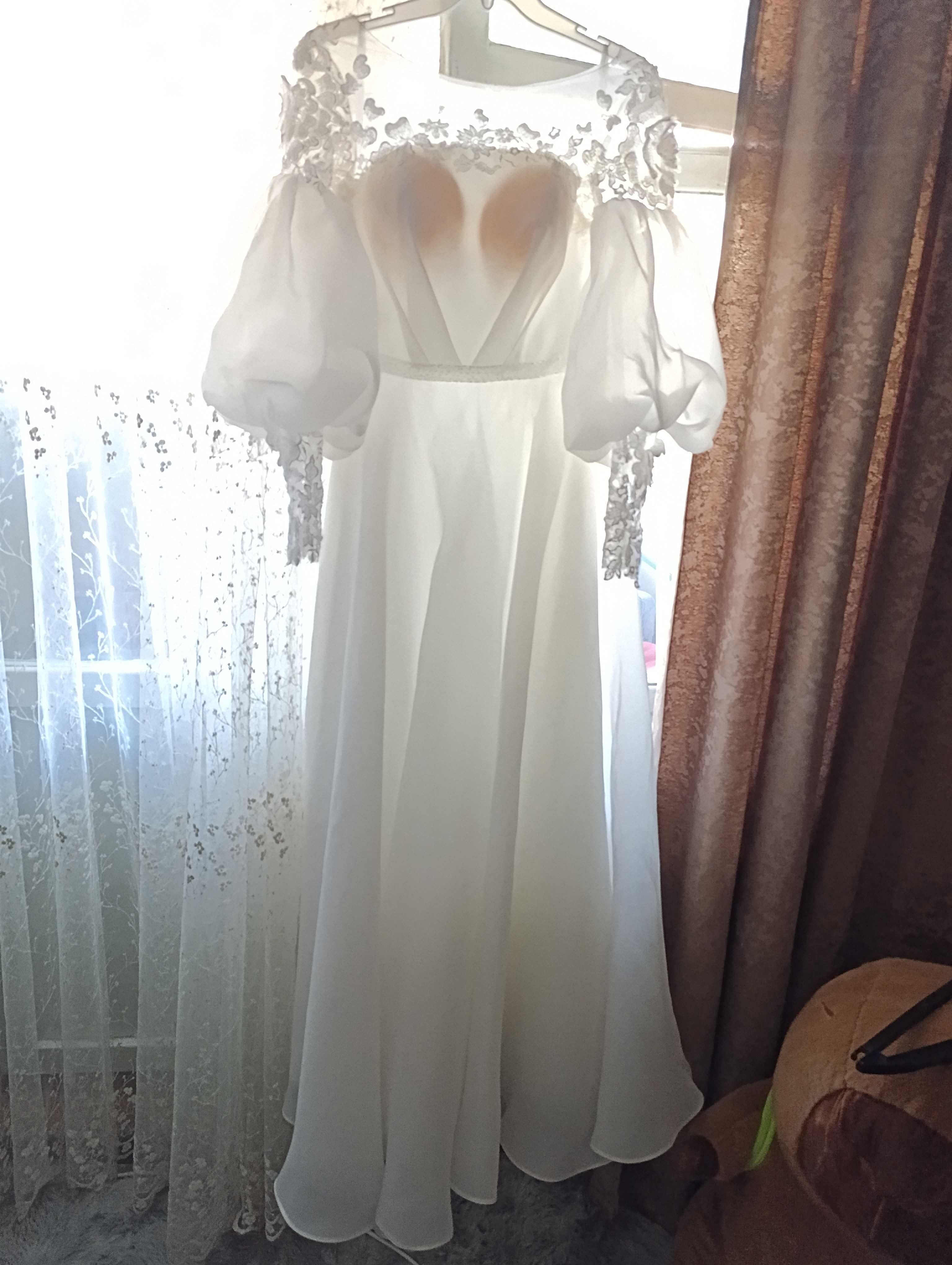 Платье свадебное