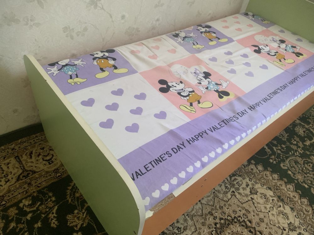 Кровать детский  хороший