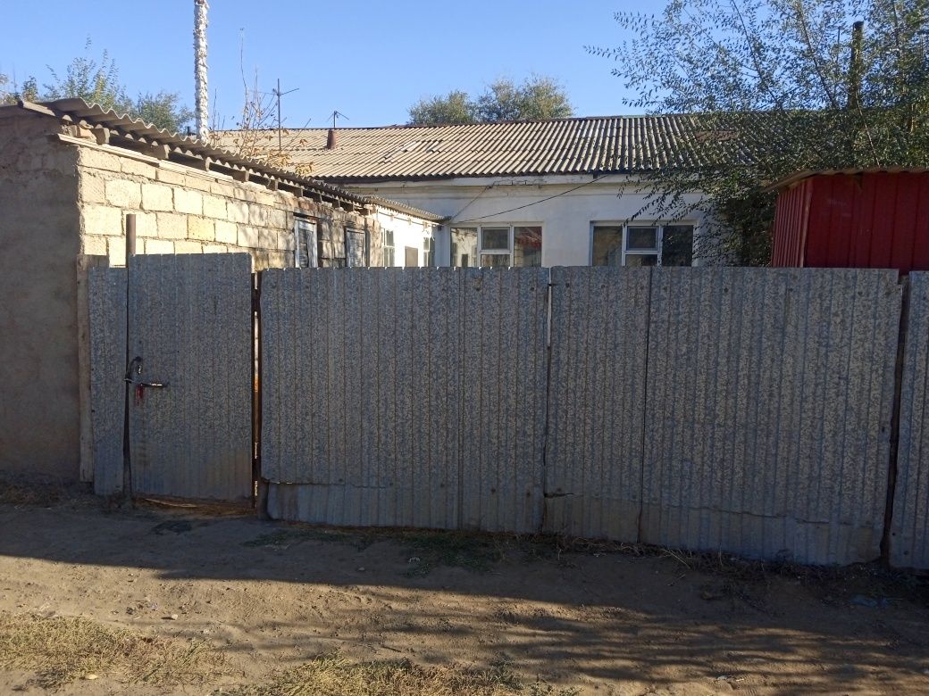 Подстепное продается частный 5 ком.дом ,газ,свет,вода есть