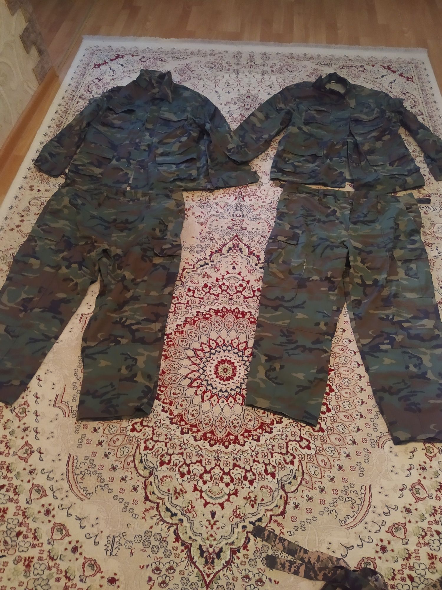 Продам камуфляжную форму новую -15000.