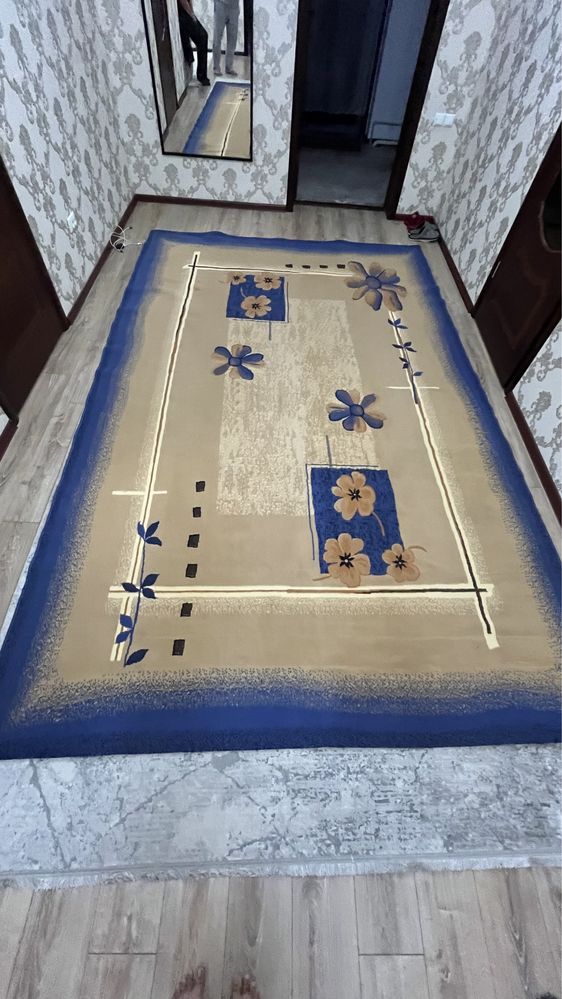 Продаем чистый ковёр