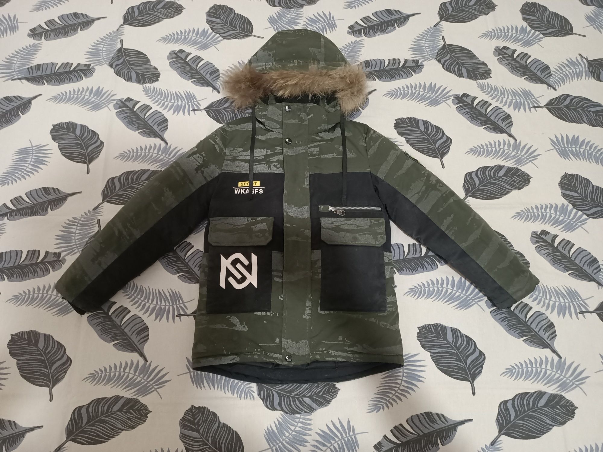 Срочно продам детскую куртку