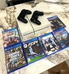 Продам PlayStation 4 в идеальном состояний.