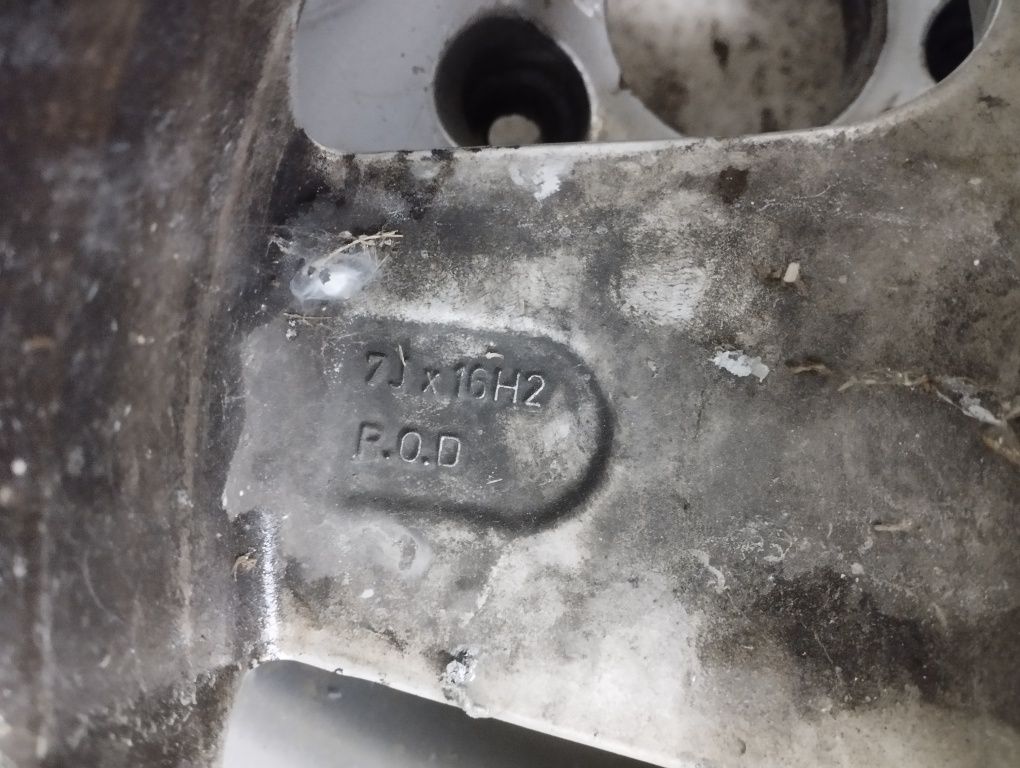 Продам диски R16