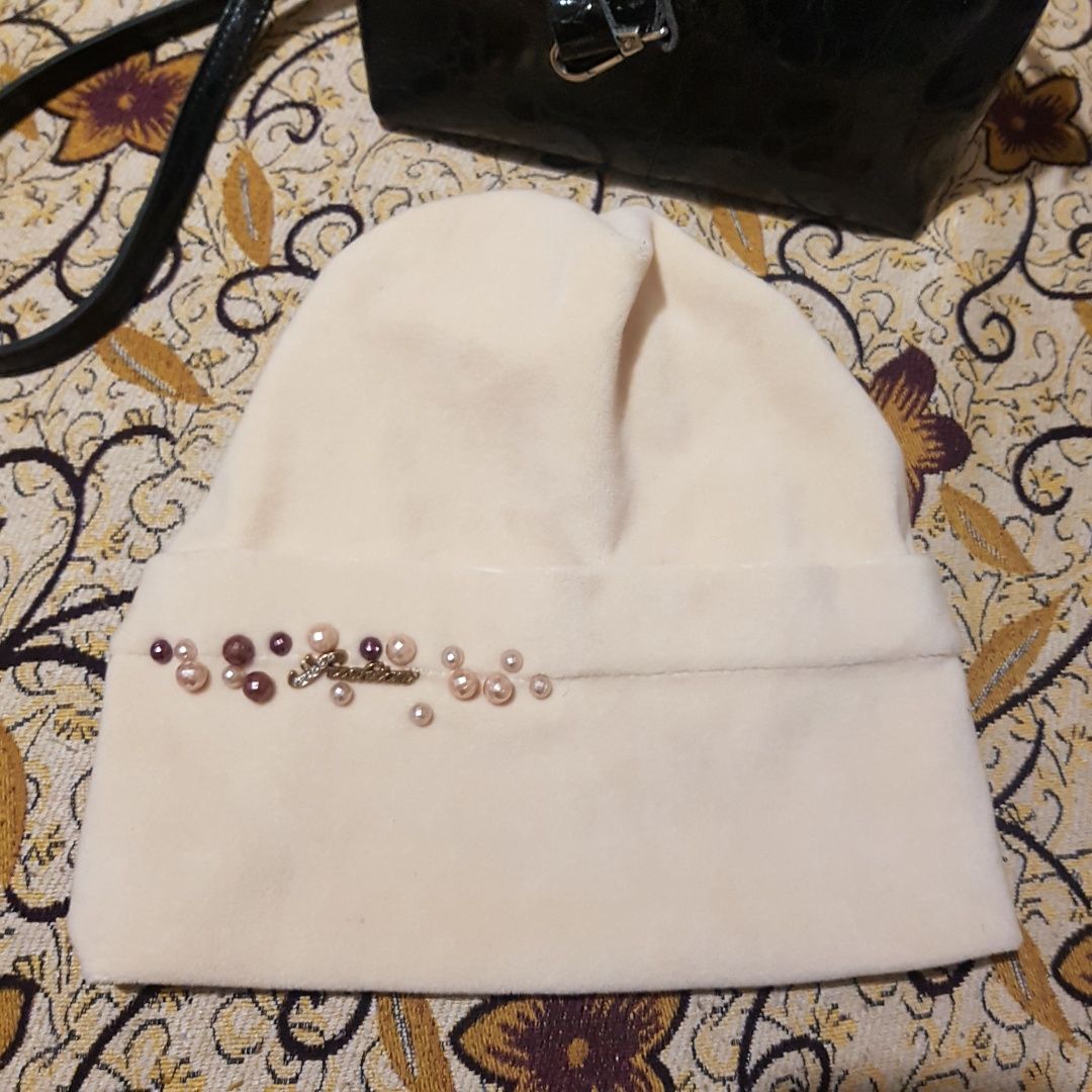 Продам Женскую Шапку