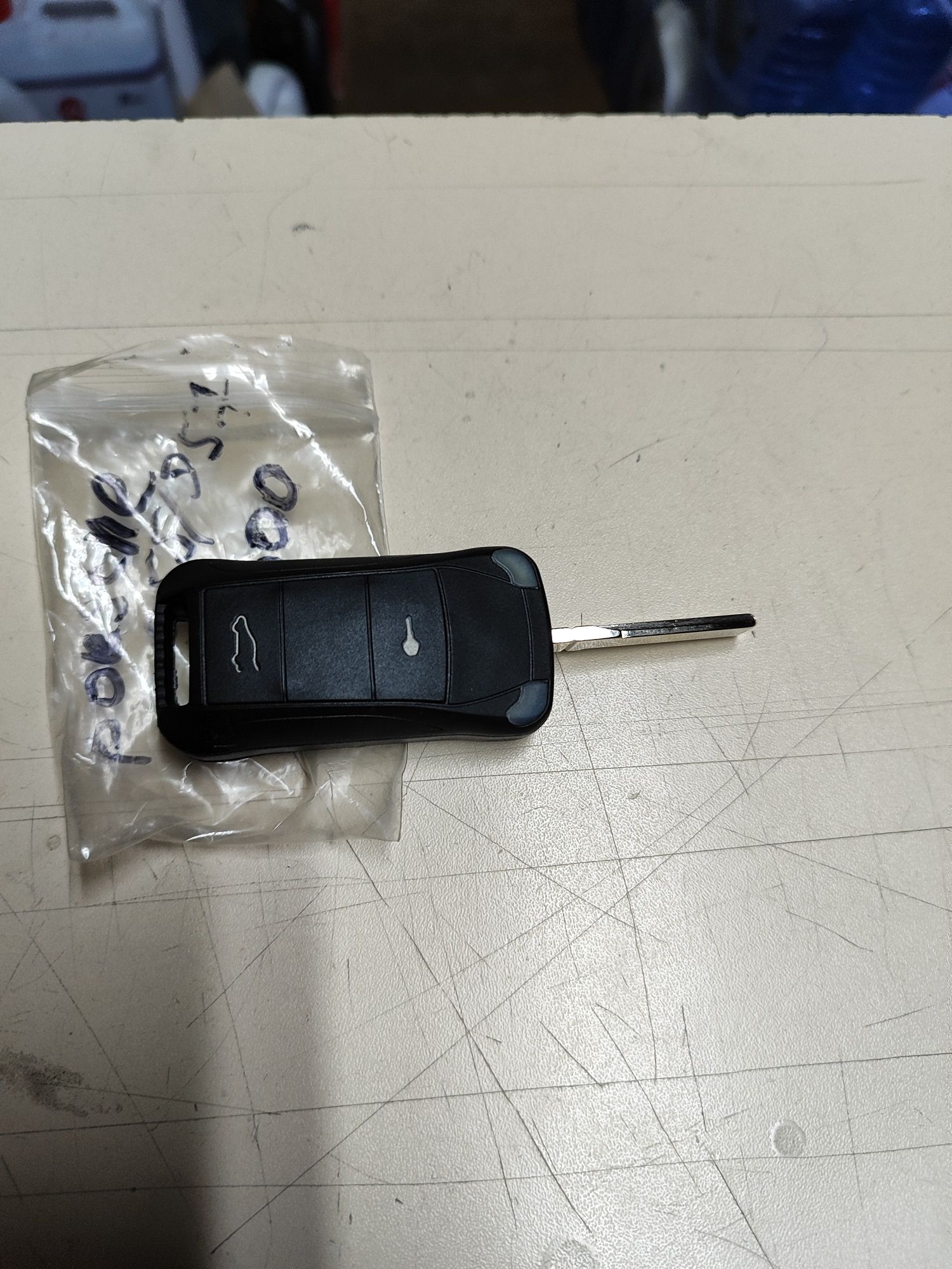 Корпус ключа на Porsche Cayenne 955 957