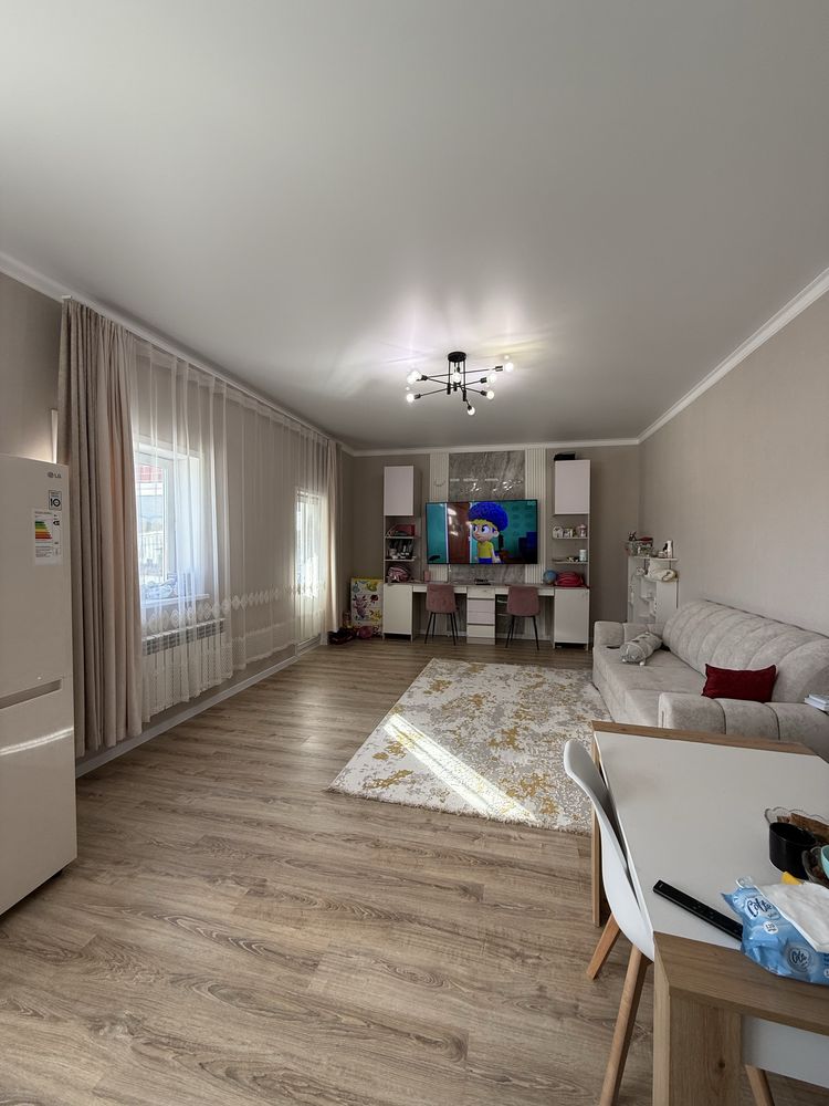 Продам 2 комнатную квартиру