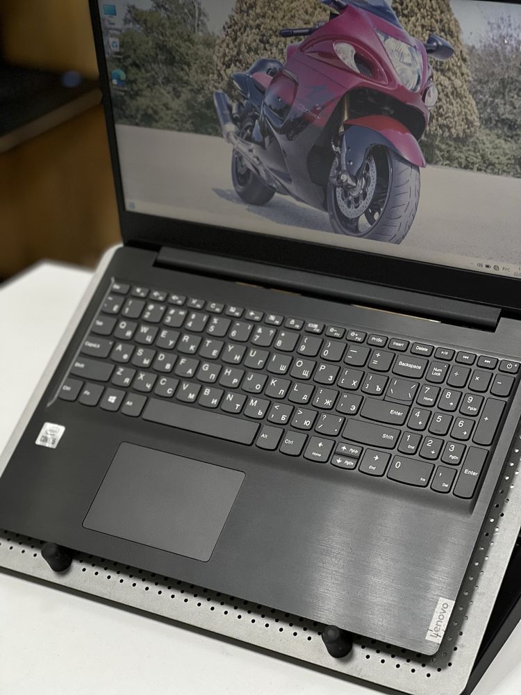 Lenovo | Intel core i5-10 | ОЗУ 12Gb | SSD 256Gb