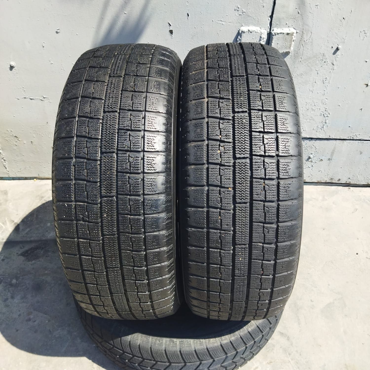 215/60/R16 пара Toyo