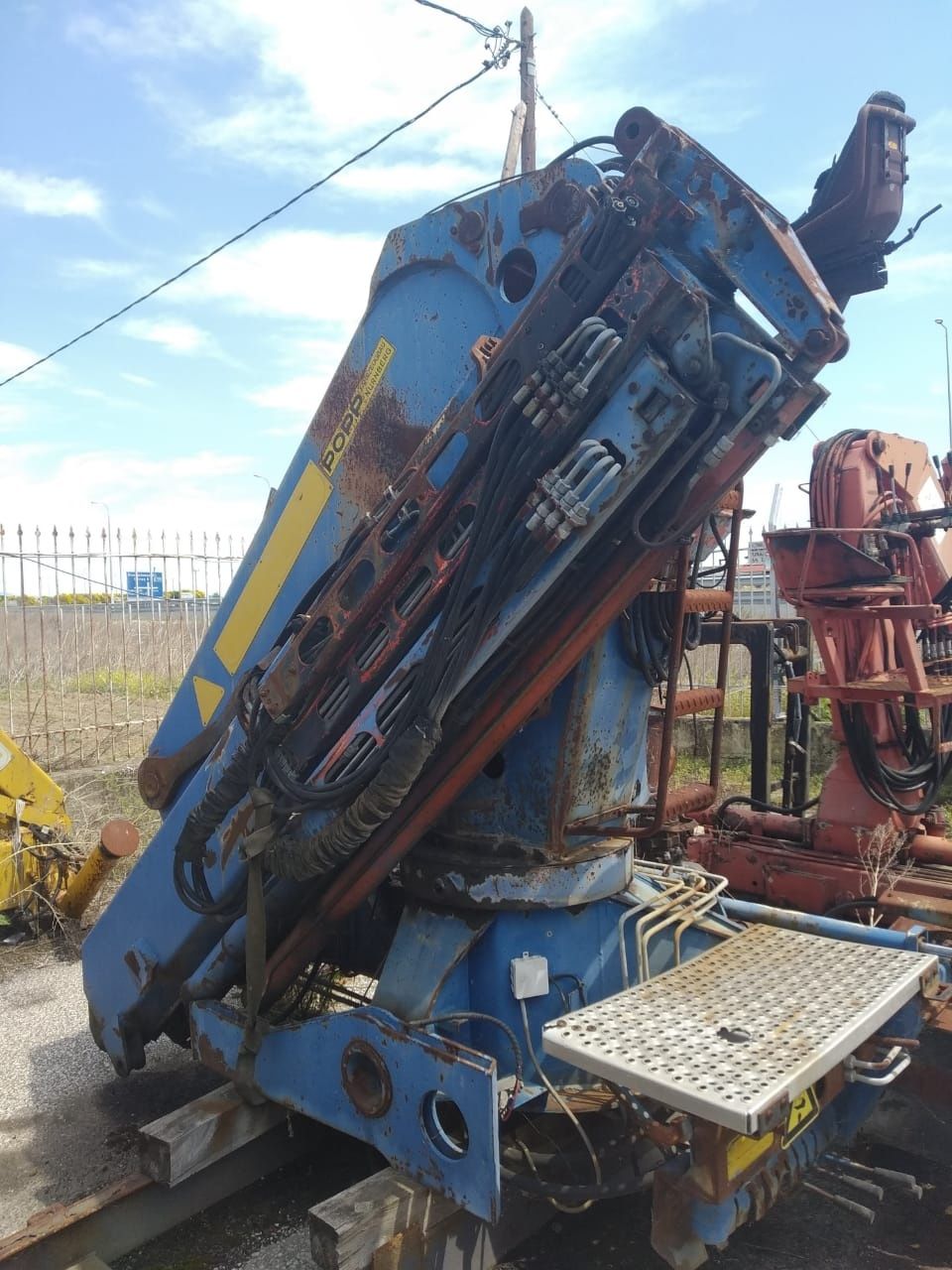 Продажа крано манипуляторных установок в Алматы