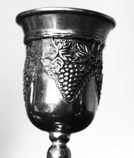 Старинные рюмки, металл, серебрение, литьё виноградные гроздья