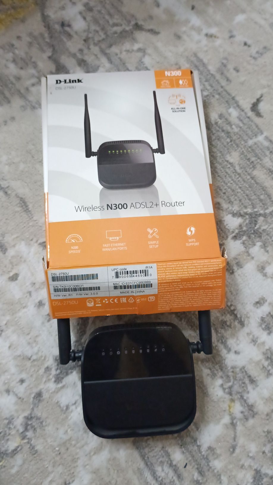 Роутер D-Link в идеальном состоянии