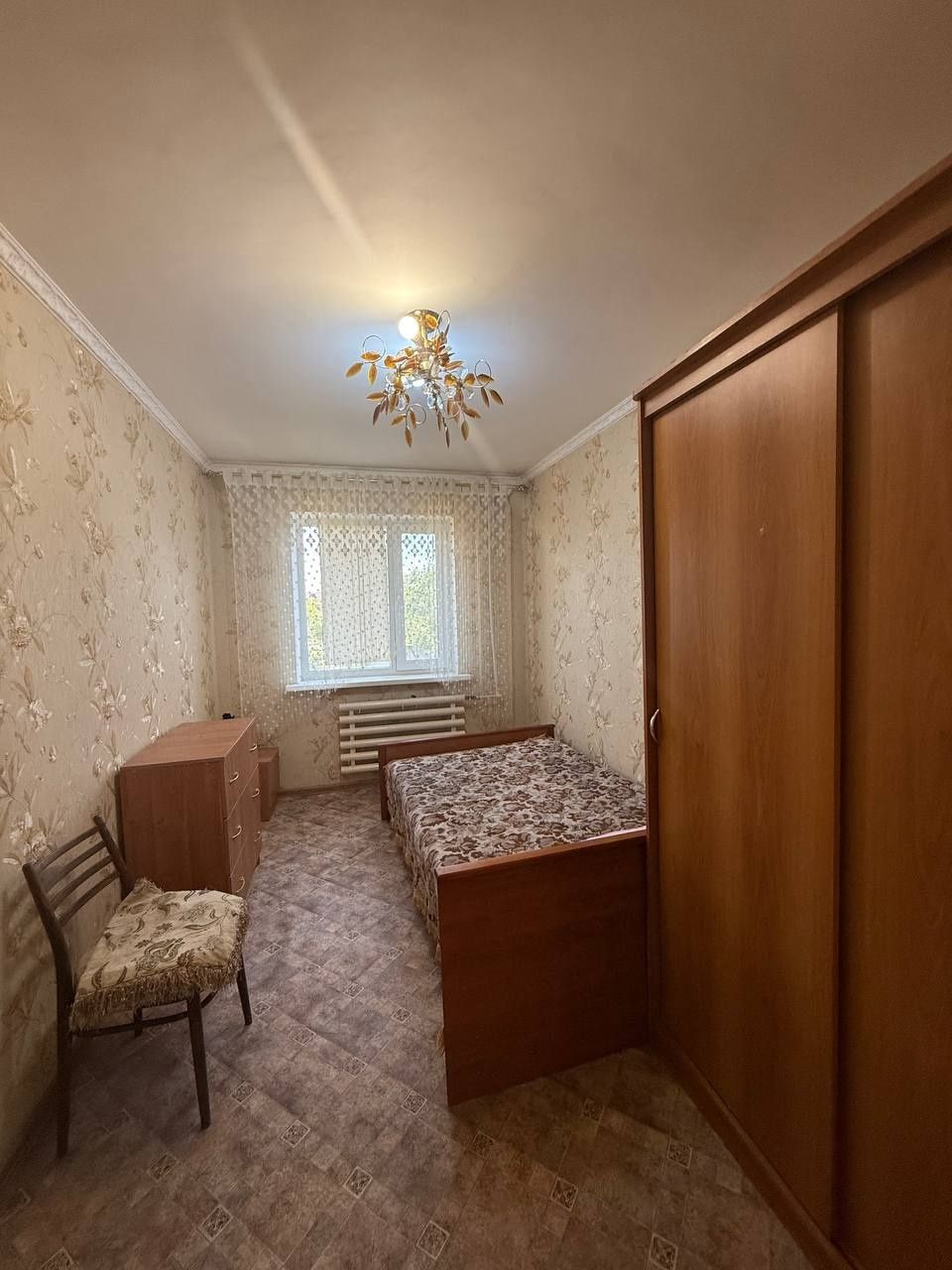 В центре города продаётся 2х комнатная пр. Алашахана 11 на 4 этаже