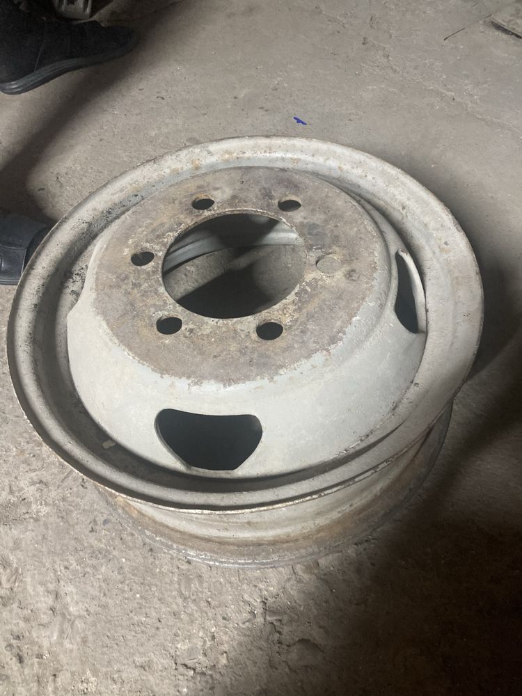 Продам.      Диски               на               газель