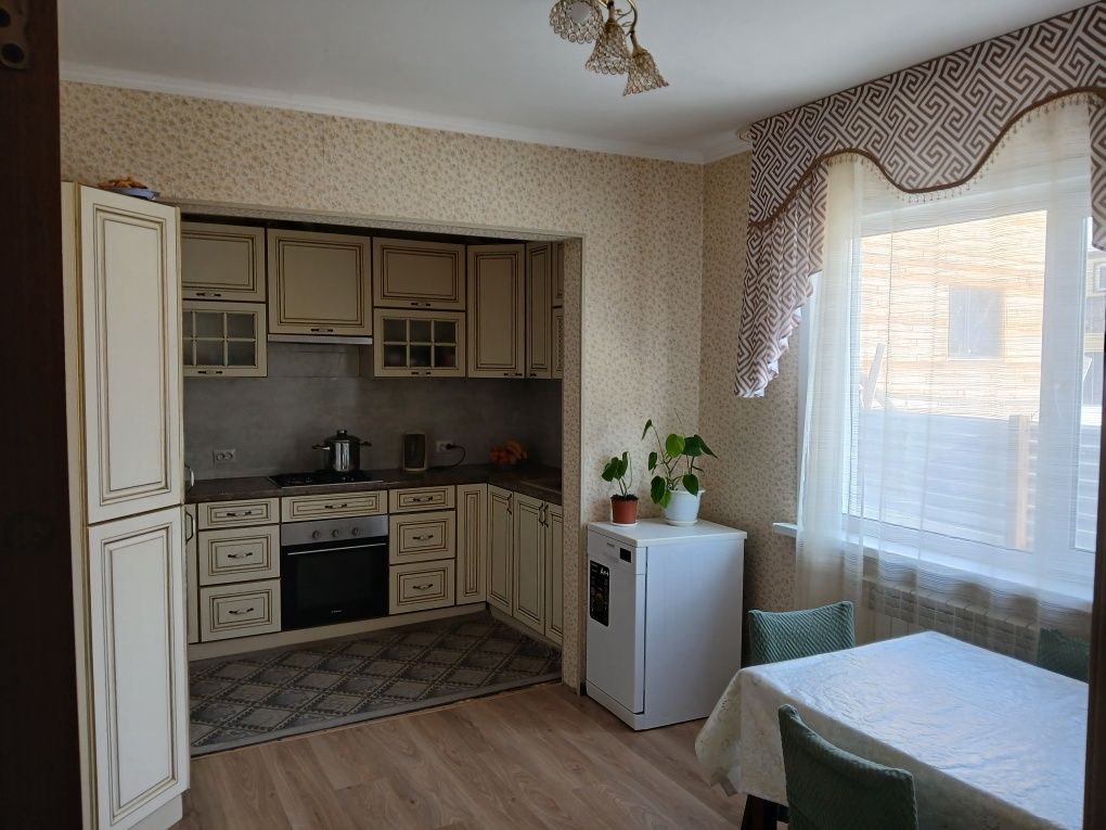 Продам дом в 19 микрорайоне