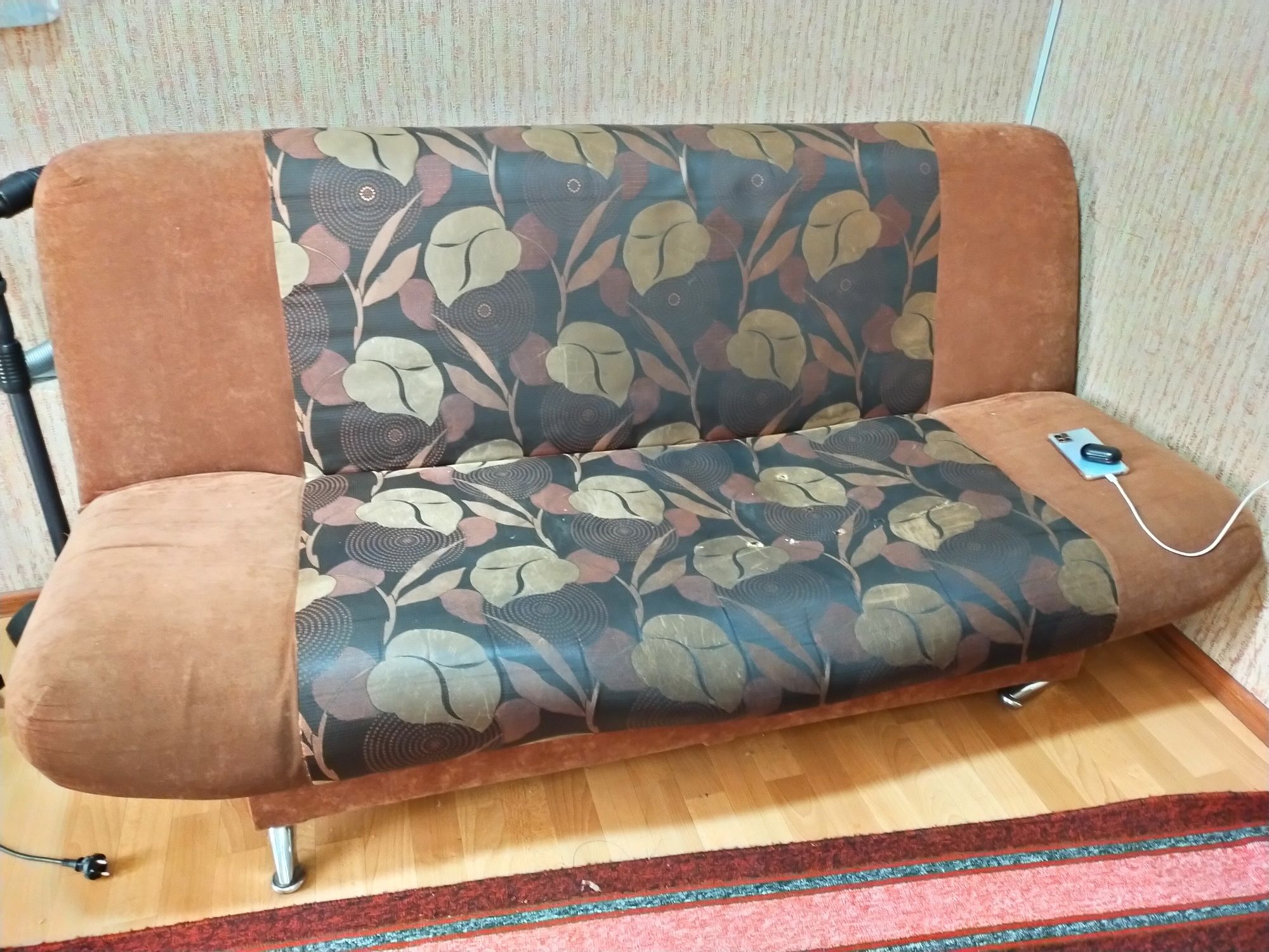 Диван б/у 3000тг
