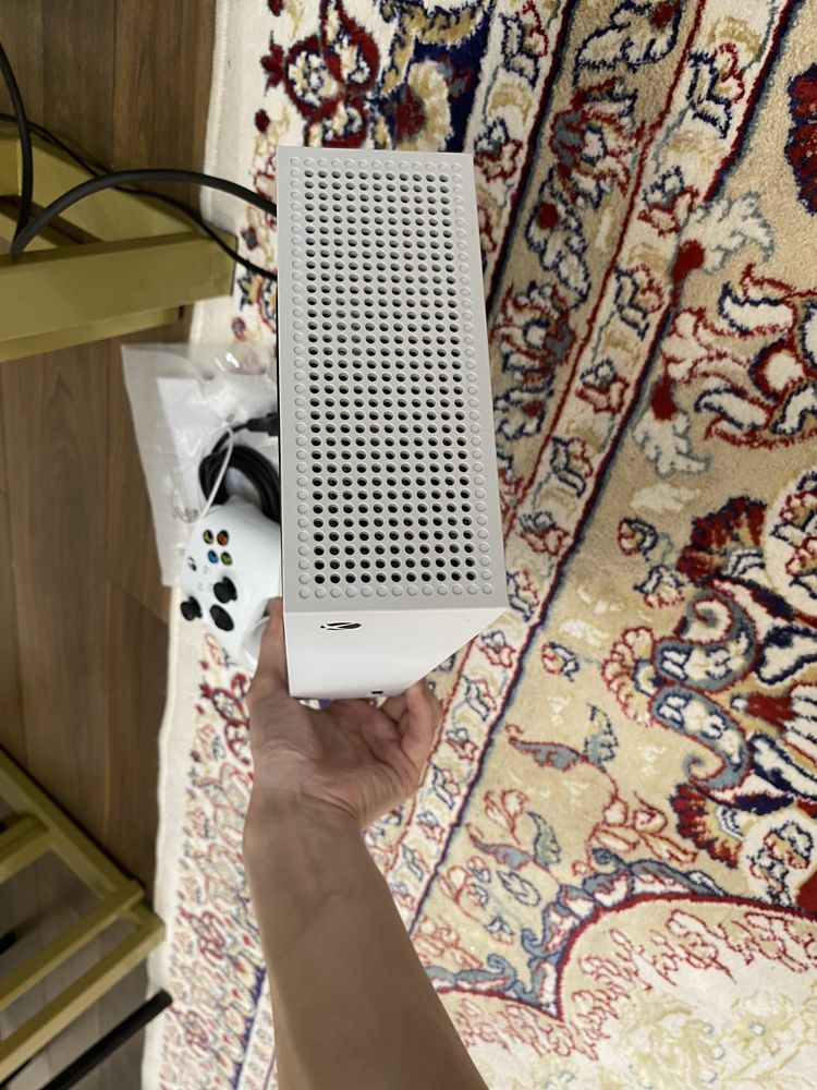 Игровая приставка Xbox series S
