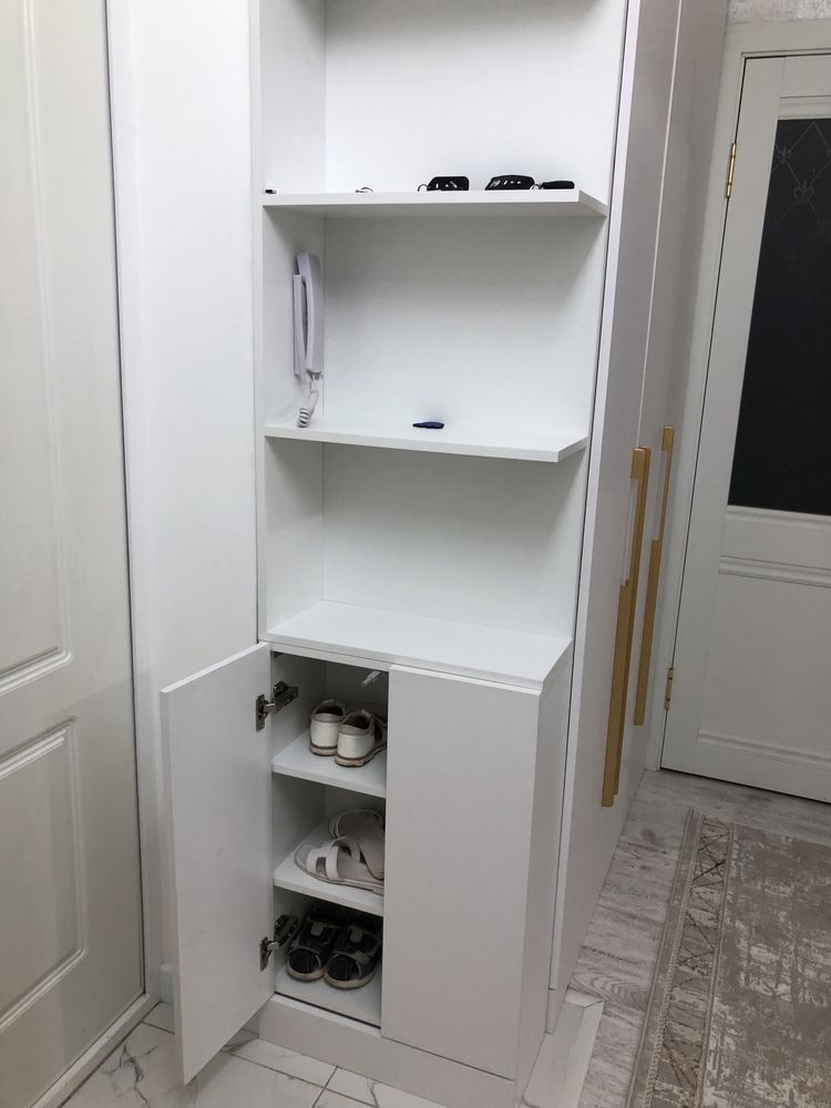 Прихожая шкаф