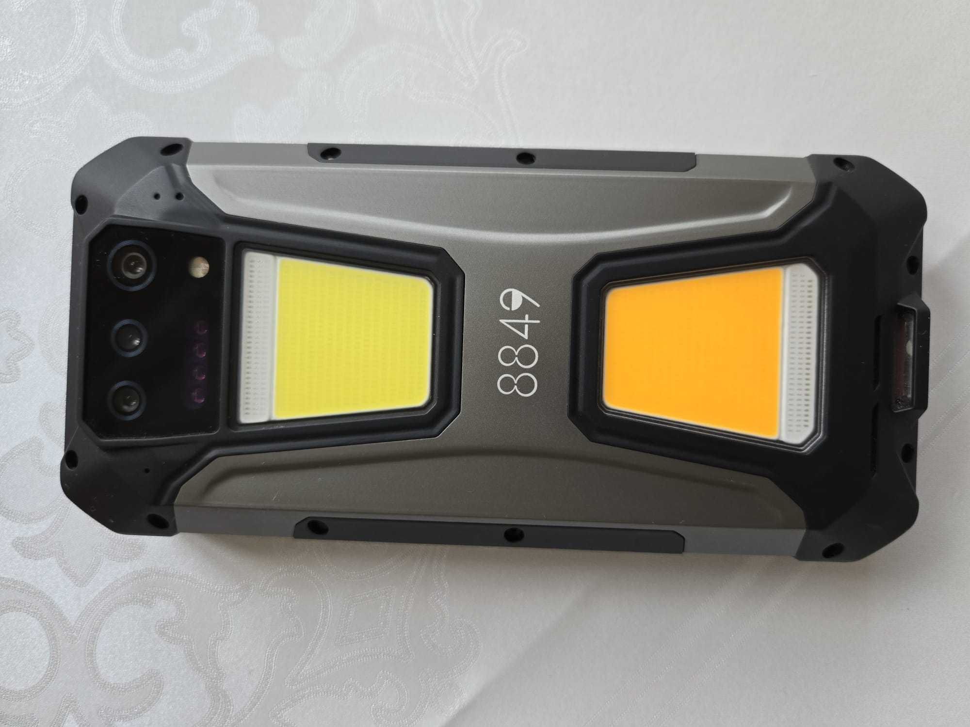 Крутейший смартфон с HD проектором Unihertz 8849 Tank 2 Pro