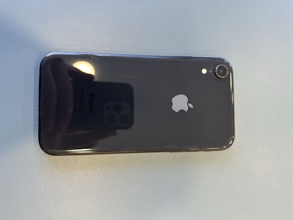 Iphone Xr черный цвет