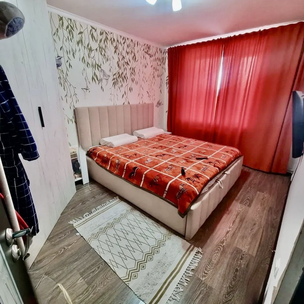 4комн, Кошкарбаева 3, 5этаж