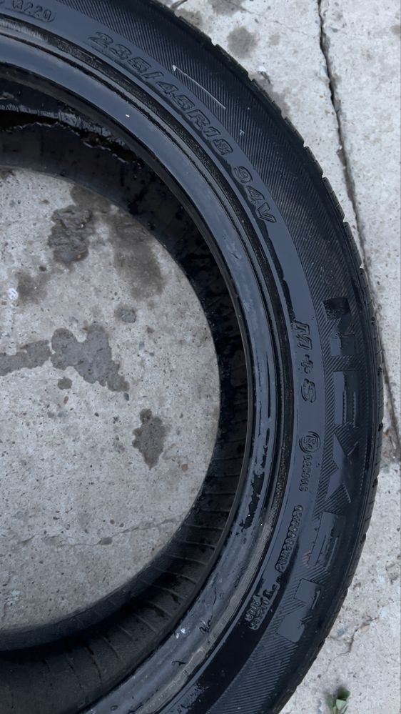 Продам летние шины 235/45 r18