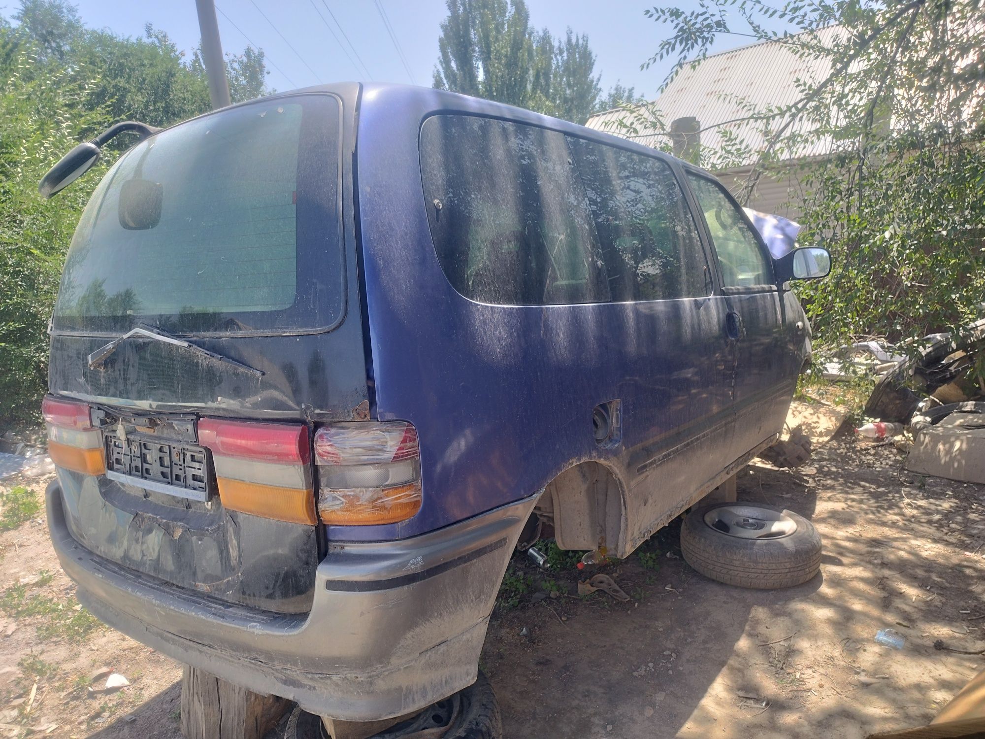 Нисан сирена 97 об 2 зад пивад