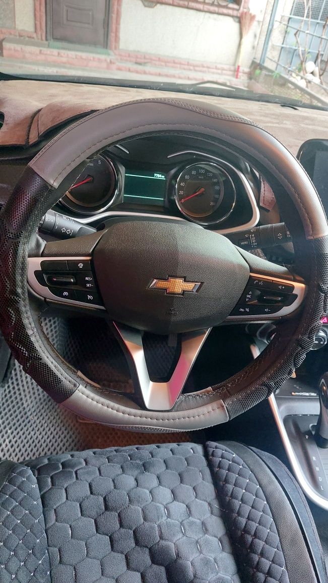 Продаётся Chevrolet Onix LTZ