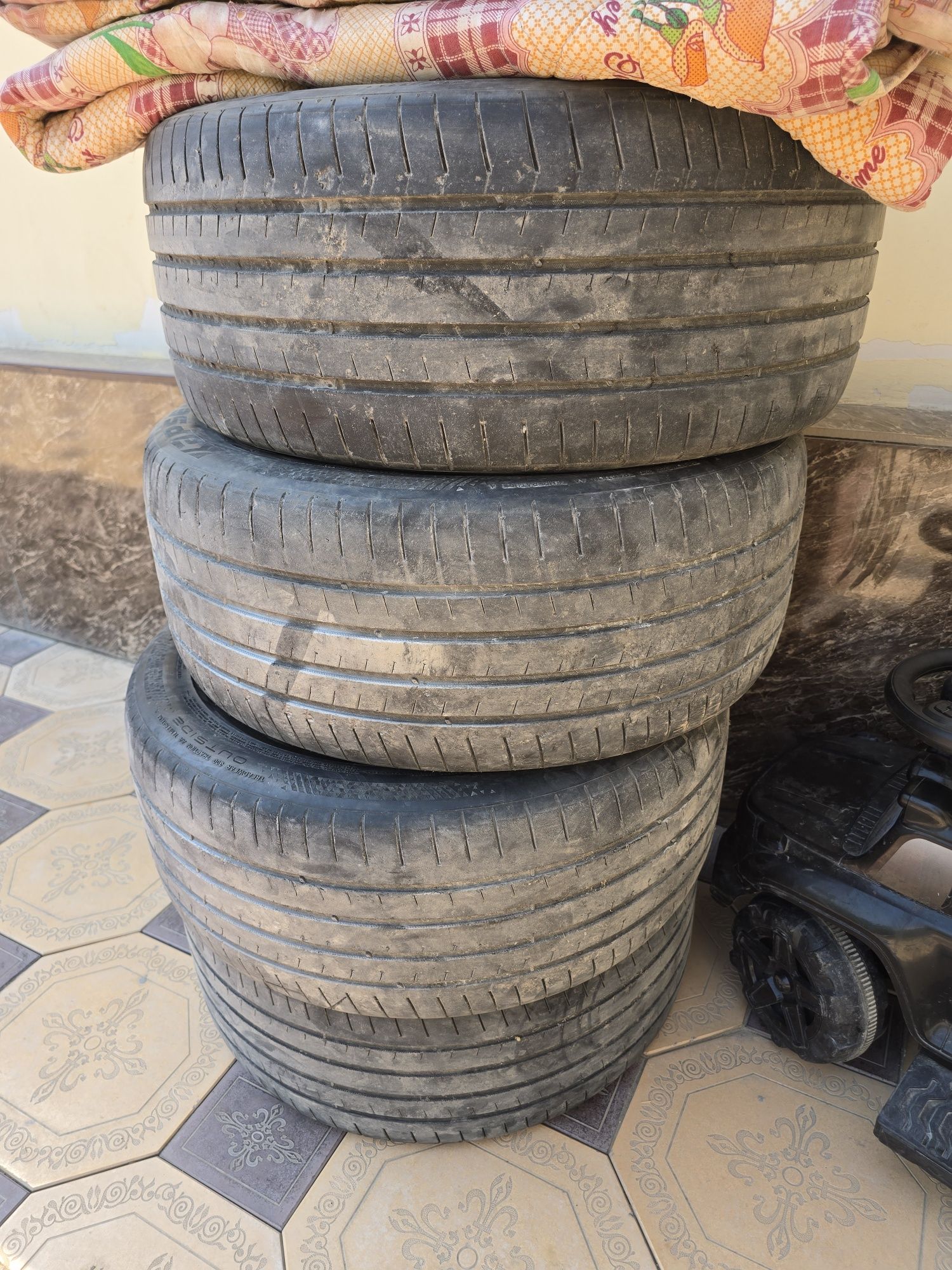 Шины kapsen 235/45/17