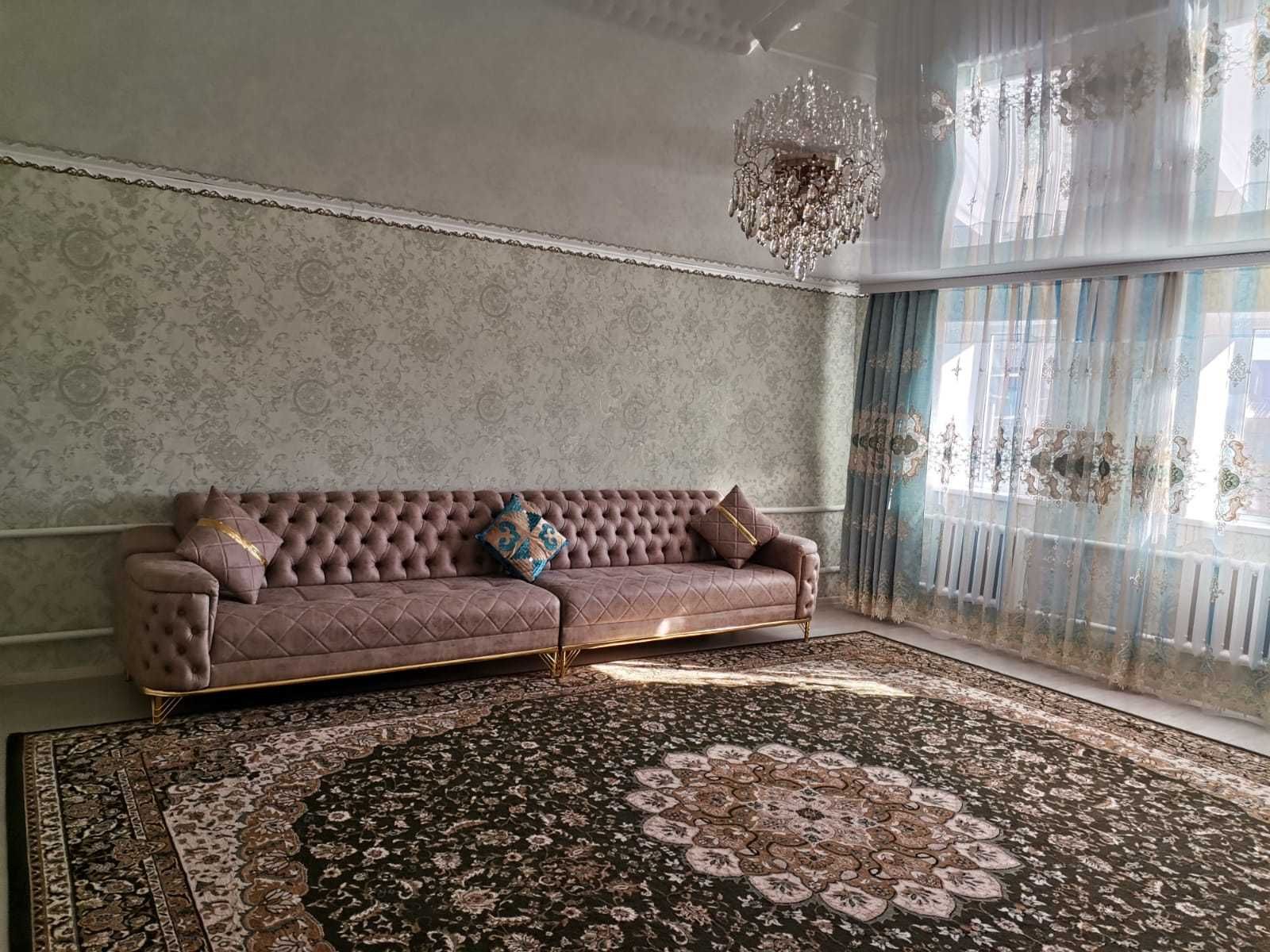 Үй сатылады. Шалқар. Жубанов 10.